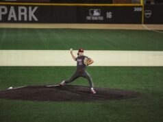 “NC State Jatuh ke Wake Forest di Seri Pembuka”.