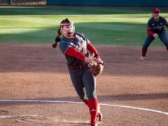 Reli Terlambat Tidak Cukup karena Paket Jatuh ke #20/19 Stanford di Seri Pembuka