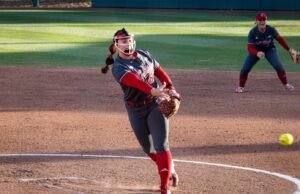 Reli Terlambat Tidak Cukup karena Paket Jatuh ke #20/19 Stanford di Seri Pembuka