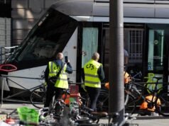 Strasbourg. Trem C tergelincir dan berakhir di dinding stasiun, hal ini mungkin merupakan penyebab ketidaknyamanan pengemudi