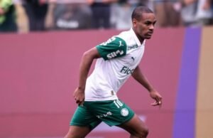 Barcelona merasa nama mereka digunakan untuk menaikkan harga bintang baru Brasil itu