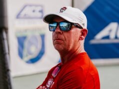 Earnshaw Dinobatkan sebagai Pelatih Terbaik ACC Tahun Ini; Tenis Wanita Menghasilkan Empat Pilihan Semua Konferensi