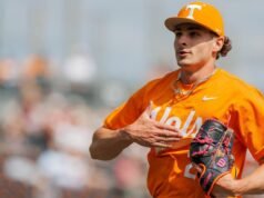 Kuhns Dinobatkan Penghargaan Golden Spikes x Pemain Bisbol Terbaik D1 Minggu Ini