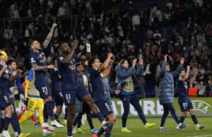 Sepak bola. PSG memenangkan semifinal Liga Champions yang luar biasa melawan Bayern Munich, hidupkan kembali pertandingannya