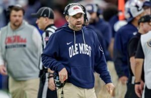 2 bulan kemudian, Pete Golding menanggapi kata-kata kasar Dabo Swinney