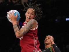 Brittney Griner akan menandatangani kontrak dengan Connecticut Sun, kata sumber AP