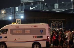 Tragedi stadion sepak bola menyebabkan satu orang tewas dan 47 orang terluka sebelum bentrokan derby | Dunia | Berita