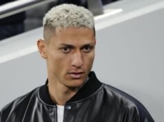 Bintang Tottenham Richarlison ‘berpikir untuk menabrak tembok’ dalam pengakuan yang memilukan | Sepak Bola | Olahraga