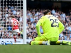 Gary Neville mengamuk di Arsenal sebelum Man City melakukan kesalahan yang sama tetapi lebih buruk lagi | Sepak Bola | Olahraga