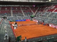 Tenis LANGSUNG: Pertandingan Madrid Terbuka dihentikan karena ledakan besar terdengar di lapangan ditambah kekhawatiran Alcaraz