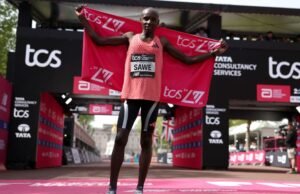 Rekor dunia maraton dipecahkan dalam lari kurang dari dua jam di London Marathon dari Sawe | Lainnya | Olahraga