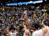 Bola basket Michigan mengundang para penggemar ke perpisahan Final Four sebelum perjalanan ke Indianapolis
