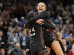 Carolina Selatan kembali ke pertandingan kejuaraan NCAA dalam pertarungan dengan pendatang baru UCLA