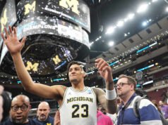 Pertarungan Final Four dengan unggulan teratas Michigan dan Arizona mencakup pertarungan yang menarik