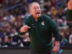 Tom Izzo dari Michigan State mengatakan dia melakukan pembicaraan serius tahun lalu tentang melatih Phoenix Suns dari NBA