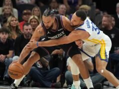 Green mencetak 36 poin, Suns mengunci Warriors, Curry dalam kemenangan 111-96 di turnamen play-in NBA
