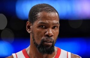 Kevin Durant kembali duduk saat Rockets menghadapi eliminasi memasuki Game 4 melawan Lakers