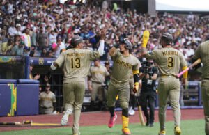 Padres melewati Diamondbacks 6-4 di Mexico City saat Miller mencetak rekor klub untuk rekor tanpa gol