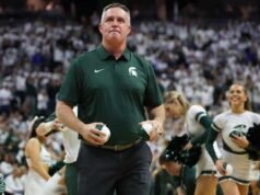 Pat Fitzgerald sangat memuji sepak bola Michigan State di pertengahan latihan musim semi