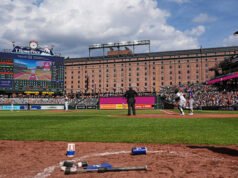 Panggilan wasit robot penutup pertandingan pertama memberi Suárez penyelamatan pertama dalam 9 tahun sebagai Rangers teratas O 8-3