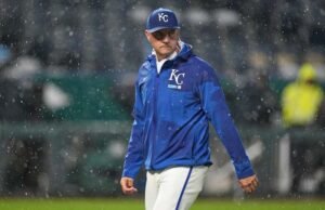Manajer Royals Matt Quatraro dikeluarkan setelah inning pertama teratas dalam pertandingan melawan Yankees