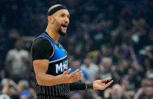 Sihir, yang diuji sepanjang musim, menemukan cara di saat-saat terakhir untuk mengalahkan Pistons untuk memimpin seri 2-1