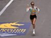 Zouhair Talbi dan Jess McClain mencatat waktu tercepat bagi orang Amerika di Boston Marathon