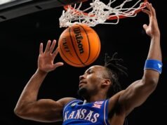 Mahasiswa baru Kansas Darryn Peterson mengumumkan untuk draft NBA dan diproyeksikan sebagai pilihan 3 teratas