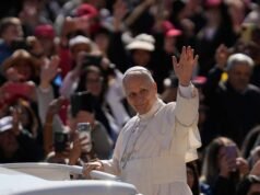 White Sox memperluas rencana pemberian topi bertema paus