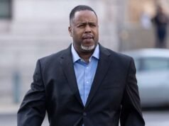 Mantan pemain NBA Damon Jones diperkirakan menjadi orang pertama yang mengaku bersalah dalam penyisiran perjudian