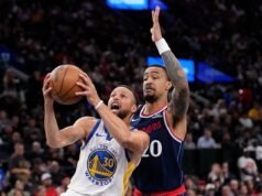 Stephen Curry, Al Horford memimpin Warriors melewati Clippers 126-121 dengan comeback besar-besaran