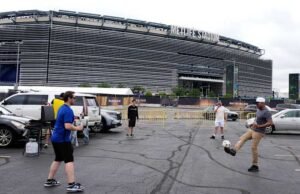 Tarif kereta api $13 melonjak menjadi $150 untuk penggemar Piala Dunia yang menghadiri pertandingan di New Jersey