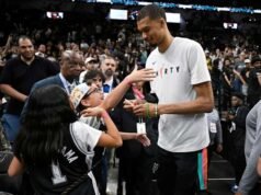 Banyak pemain beristirahat dan banyak unggulan playoff terkunci pada 15 pertandingan Jumat di NBA