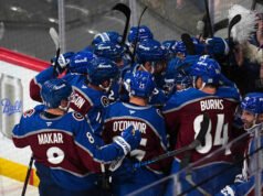 Nicolas Roy mencetak gol melalui rebound 7:44 di PL, Avs meraih kemenangan 2-1 atas Kings untuk memimpin seri 2-0