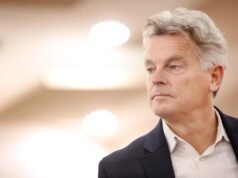 Dalam kolom di Le Monde, Fabien Roussel membela “Republik baru” melawan “Prancis baru” Jean-Luc Mélenchon