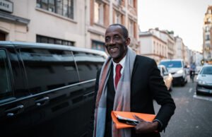 Bally Bagayoko yang memberontak mengambil alih kepemimpinan komune Plaine