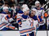 Connor McDavid mencetak hattrick pada malam 5 poin saat Oilers naik ke posisi pertama di Divisi Pasifik