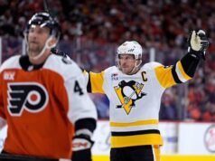 Crosby dan Letang menyerang saat Penguin mencegah sapuan dengan kemenangan 4-2 di Game 4 atas Flyers