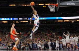 Bola Solo UConn, Yaxel Lendeborg dari Michigan keduanya menghadapi cedera menjelang perebutan gelar