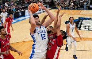 Pemain depan baru Duke Cameron Boozer dinobatkan sebagai pemain nasional pria terbaik tahun ini oleh The Associated Press