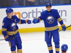 Buffalo Sabres meraih tempat playoff untuk mengakhiri kekeringan terpanjang dalam sejarah NHL
