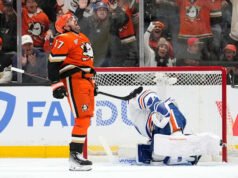 Ducks mengalahkan Oilers 7-4 di Game 3 dalam pertandingan playoff kandang pertama Anaheim dalam 8 tahun