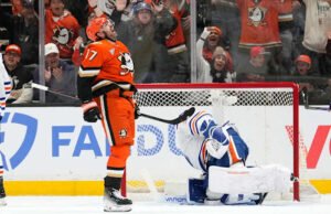 Ducks mengalahkan Oilers 7-4 di Game 3 dalam pertandingan playoff kandang pertama Anaheim dalam 8 tahun