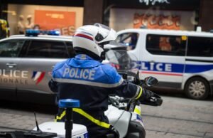 Mabuk, asisten walikota RN Perpignan menyerang seorang petugas polisi sebelum mengundurkan diri