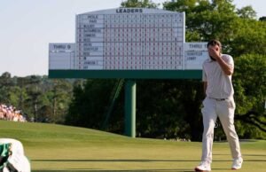 Itu laki-laki! Scottie Scheffler tiba di Masters bersama putranya yang berusia 9 hari dan permainan yang ia harap sudah siap