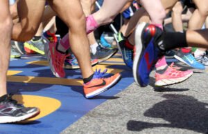 Laki-laki kedapatan berkompetisi di kategori perempuan dalam maraton bergengsi Afrika Selatan