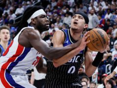 Piston menghantam Magic di cat dan menemui mereka di tepi untuk mengakhiri kekeringan kemenangan kandang panjang mereka di playoff