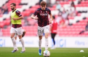 Barcelona mengalihkan fokus transfer dari pemain sayap La Liga meski ada pengintaian yang kuat