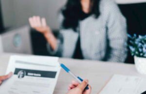 Bagaimana cara mendapatkan poin dengan perekrut setelah wawancara kerja?