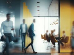 Kebangkrutan bisnis: industri menolak, bukan jasa, jumlah kegagalan mencapai tingkat yang mengkhawatirkan selama dua belas bulan